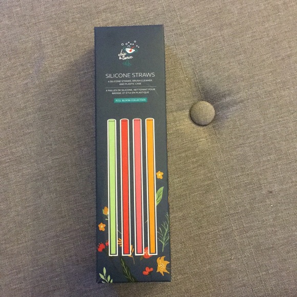 Silicone Straws, Brush Cleaner and Plastic Case - Picture 1 of 4